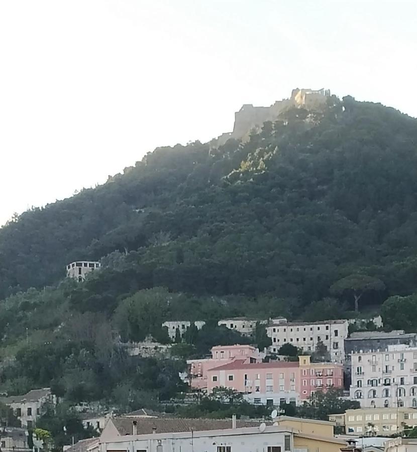 Bed and Breakfast Viatorretta4 Salerno Exteriér fotografie